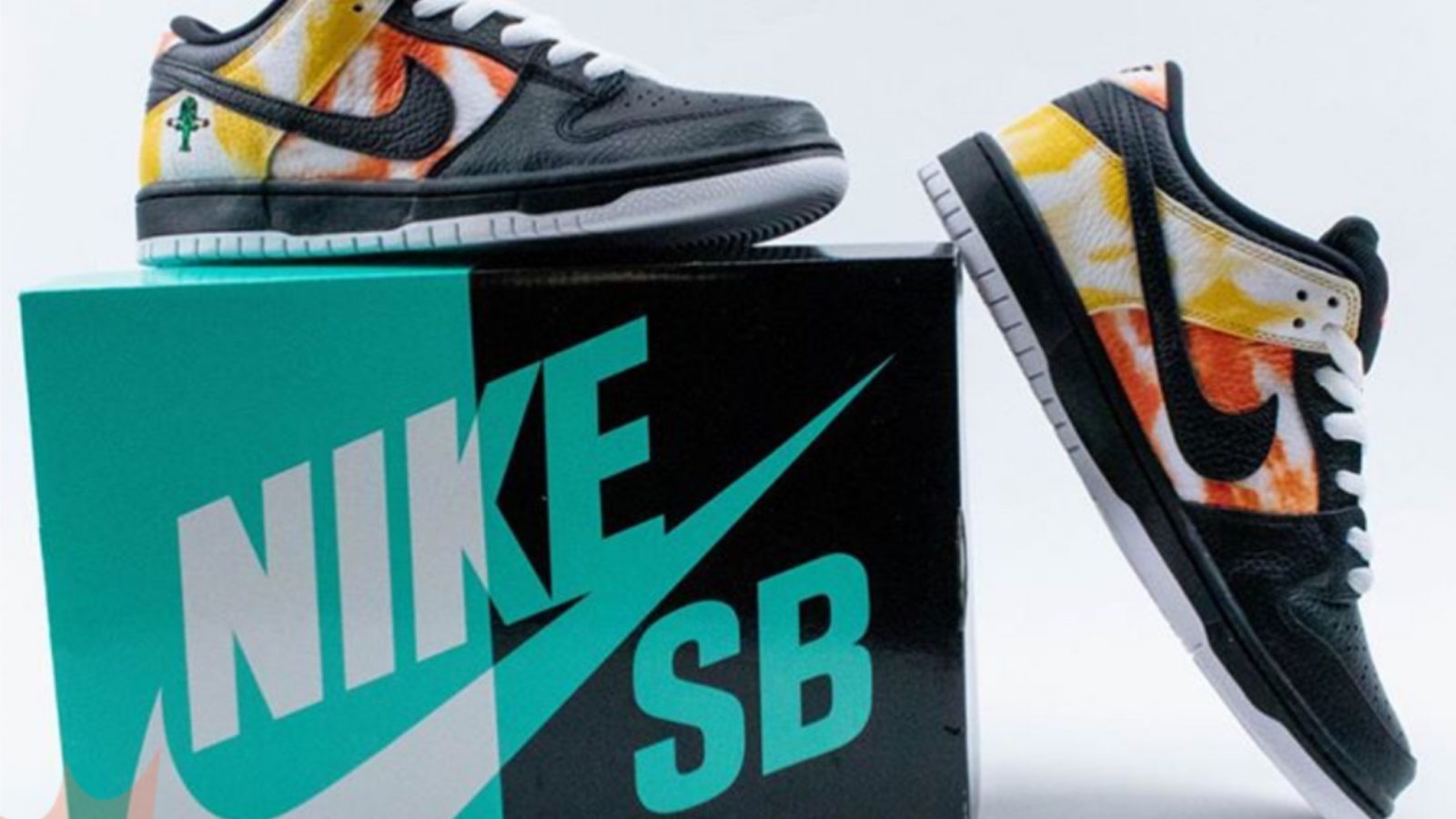 SB Dunk Low Tie-Dye Raygun