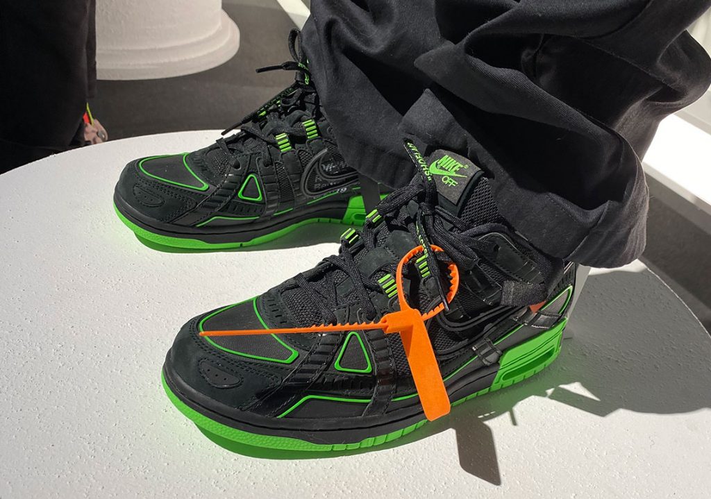 off white rubber dunk green strike raffle