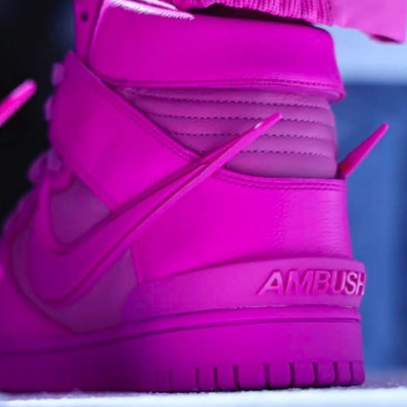 nike ambush pink