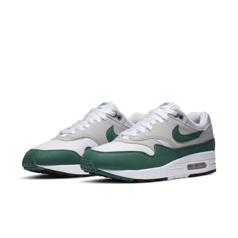 nike air max plus hunter green