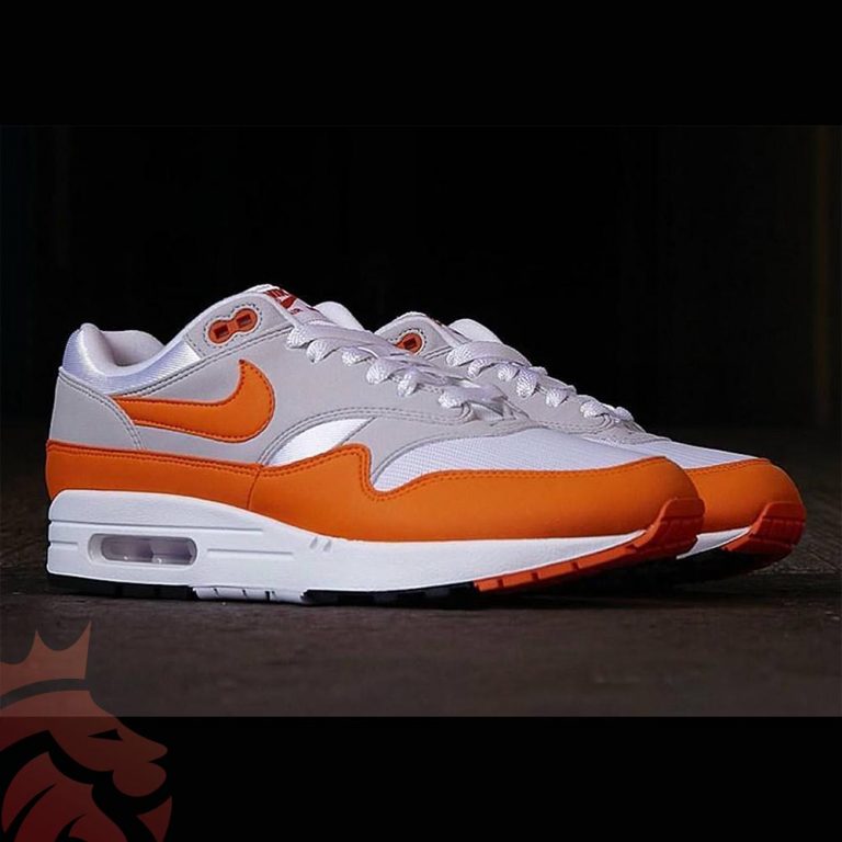 air max 1 orange and black