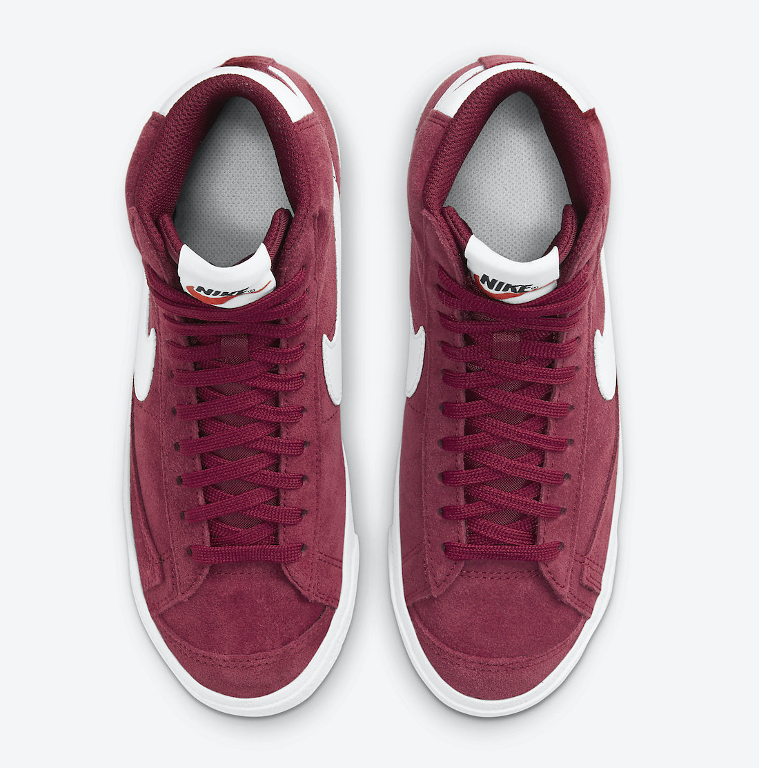 magenta nike shoes