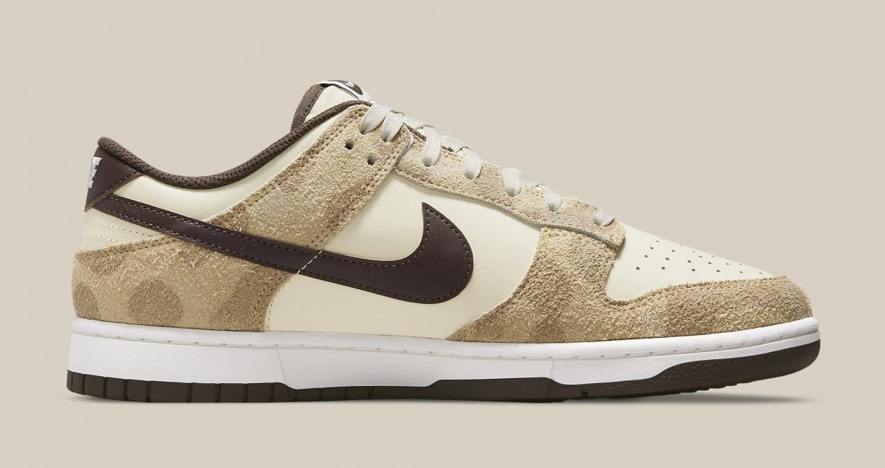 dunk low beach baroque sail