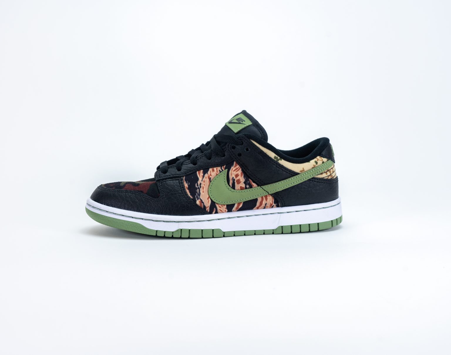 Nike Dunk Low Oil Green | Release | Dead Stock Sneakerblog